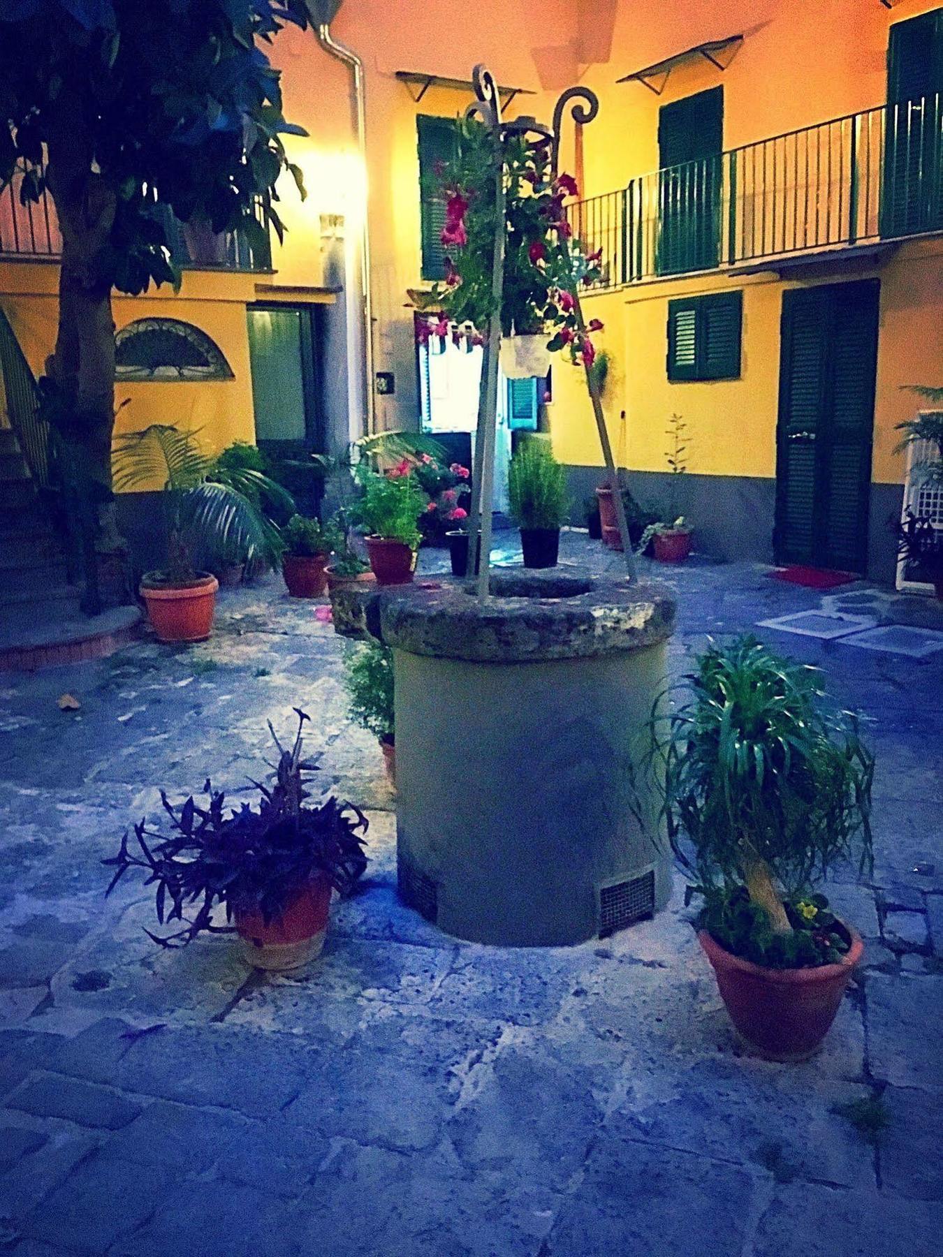 Napul'E Apartament Naples Exterior photo
